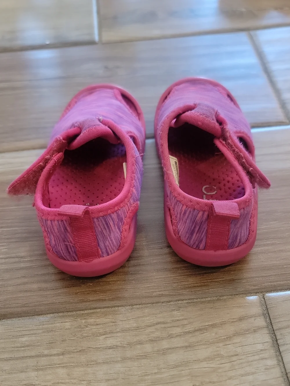 Girls Water Shoes Size 8